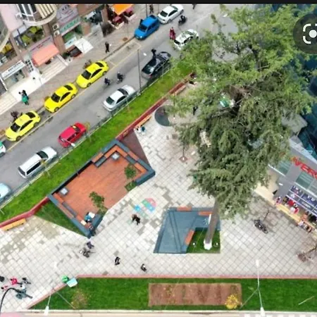 Chlo 2 Tirana